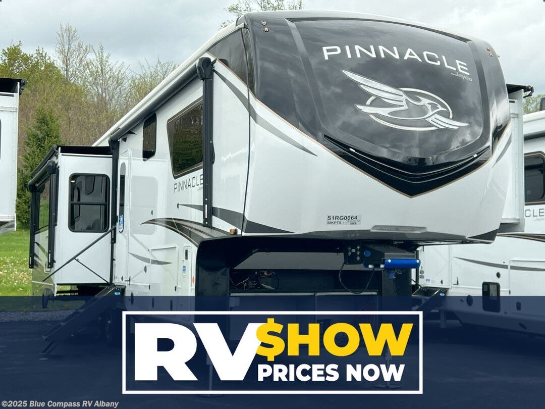 New 2025 Jayco Pinnacle 38KPTS available in Latham, New York