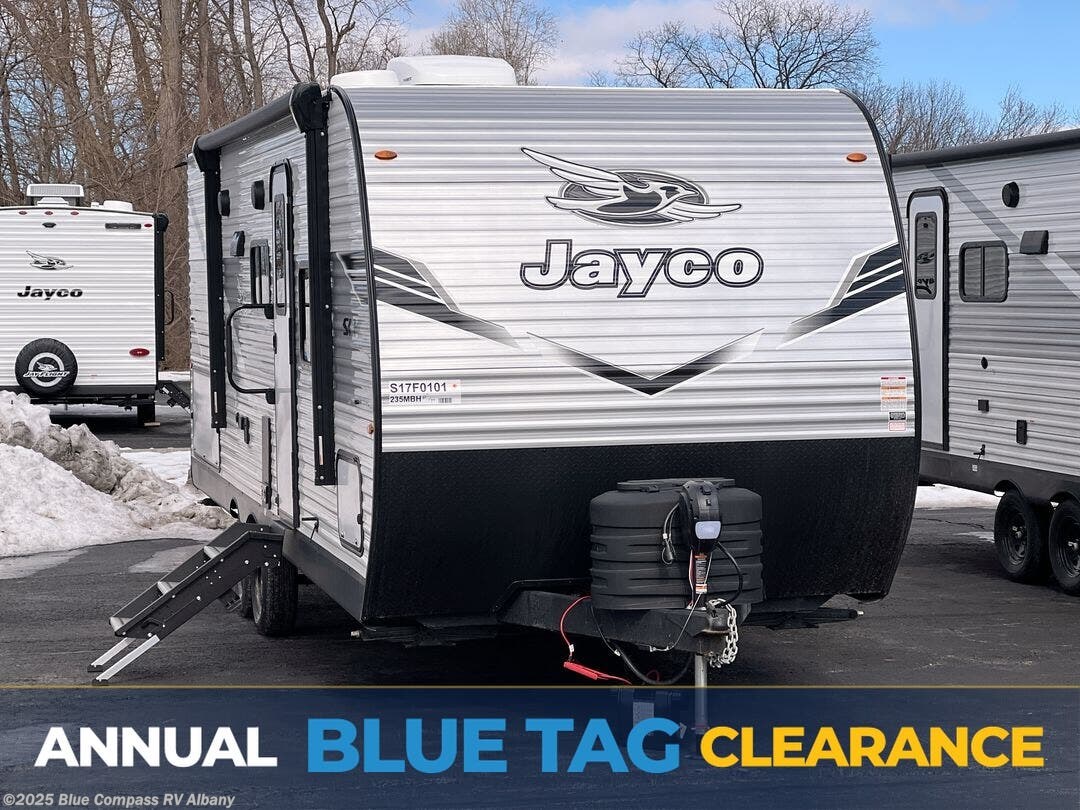 New 2025 Jayco Jay Flight SLX 235MBH available in Latham, New York