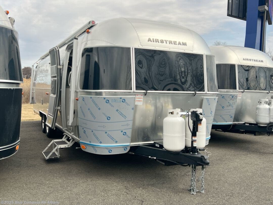 New 2025 Airstream International 30RB available in Latham, New York