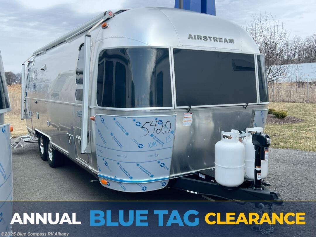 New 2025 Airstream Globetrotter 25FB-QUEEN available in Latham, New York