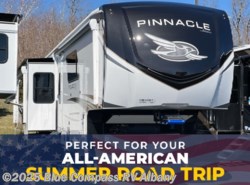 New 2025 Jayco Pinnacle 38FBRK available in Latham, New York