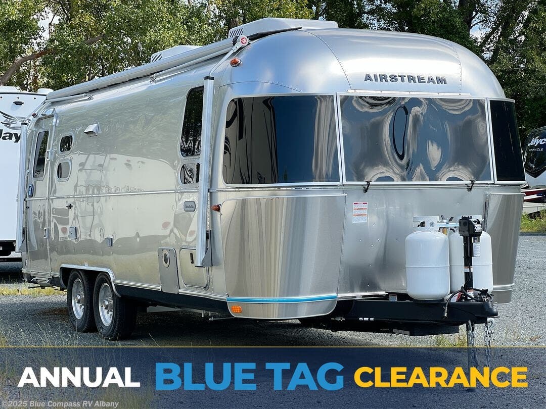 New 2025 Airstream Globetrotter 25FB Queen available in Latham, New York