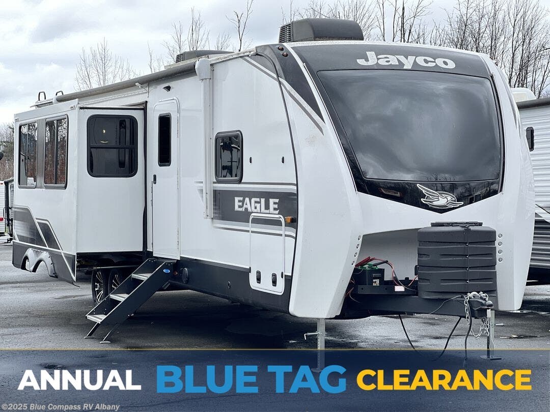 Used 2024 Jayco Eagle 312BHOK available in Latham, New York