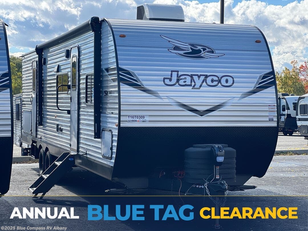 New 2026 Jayco Jay Flight SLX 321BDS available in Latham, New York