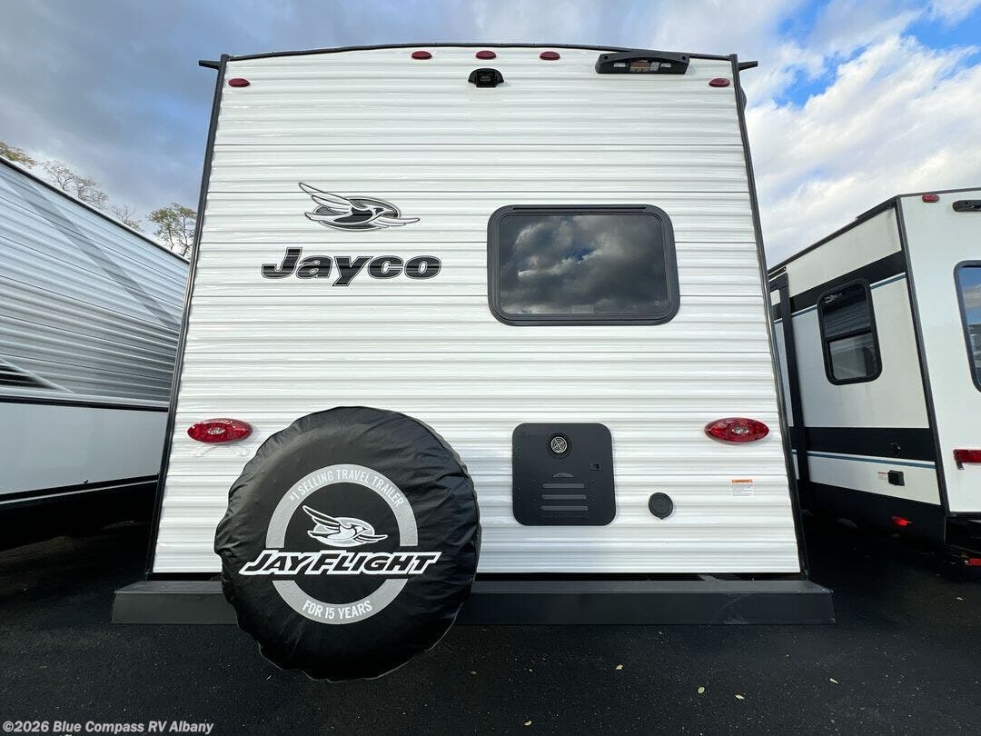 New 2026 Jayco Jay Flight SLX 330TBS available in Latham, New York