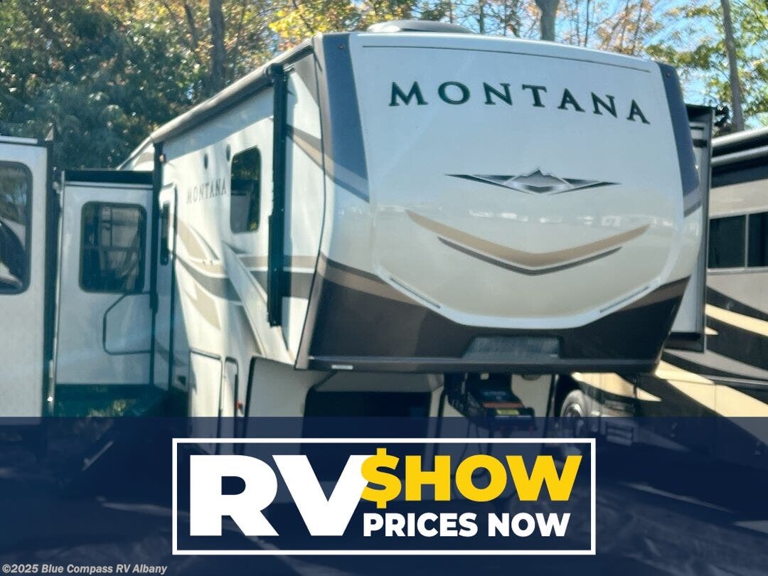 Used 2020 Keystone Montana 3120RL available in Latham, New York