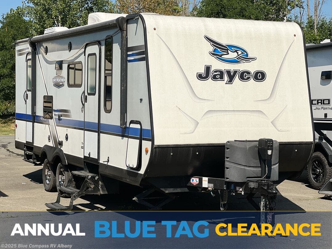 Used 2018 Jayco Jay Feather 23BHM available in Latham, New York