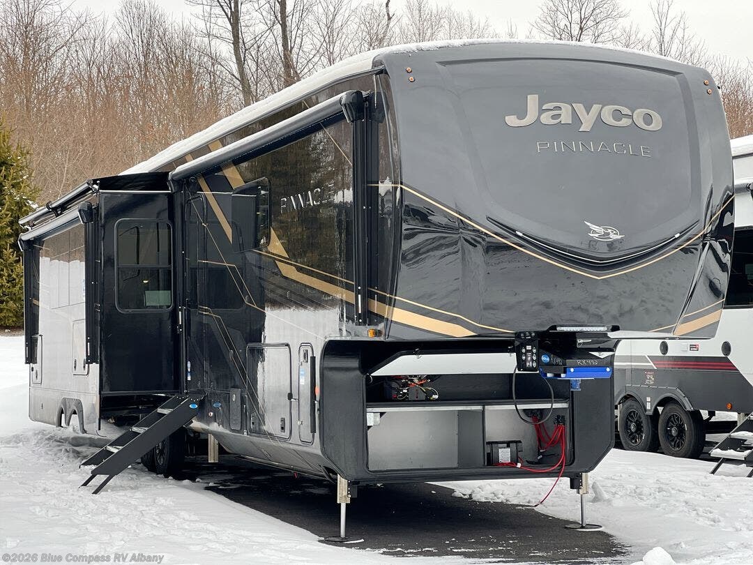 New 2026 Jayco Pinnacle 38FBRK available in Latham, New York