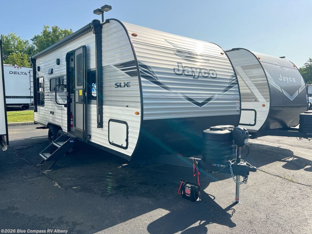 New 2026 Jayco Jay Flight SLX 210QB available in Latham, New York