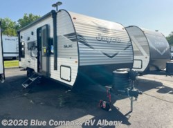 New 2026 Jayco Jay Flight SLX 210QB available in Latham, New York
