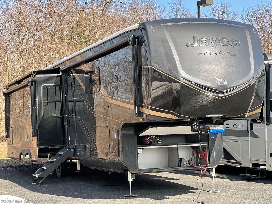 New 2026 Jayco Pinnacle 38FBRK available in Latham, New York
