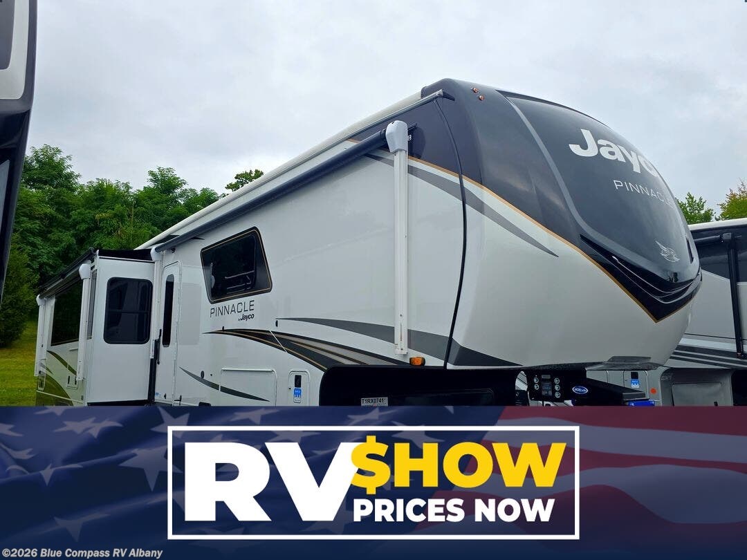 New 2026 Jayco Pinnacle 38FBRK available in Latham, New York