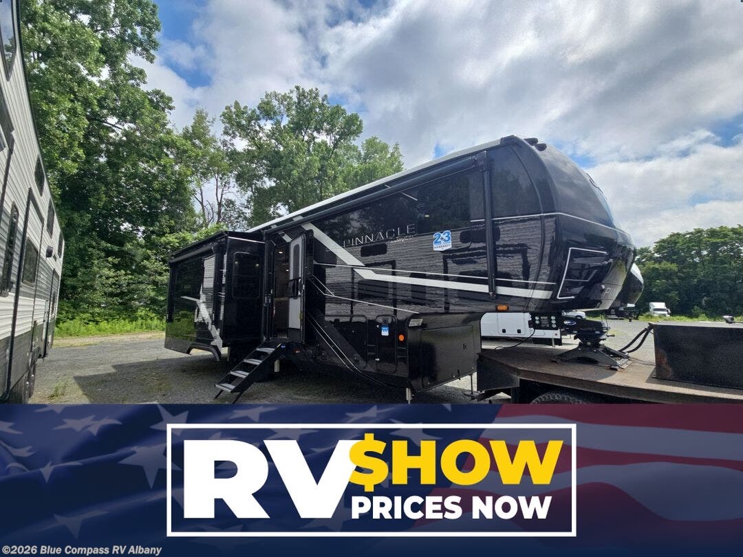 New 2027 Jayco Pinnacle 32RLTS available in Latham, New York
