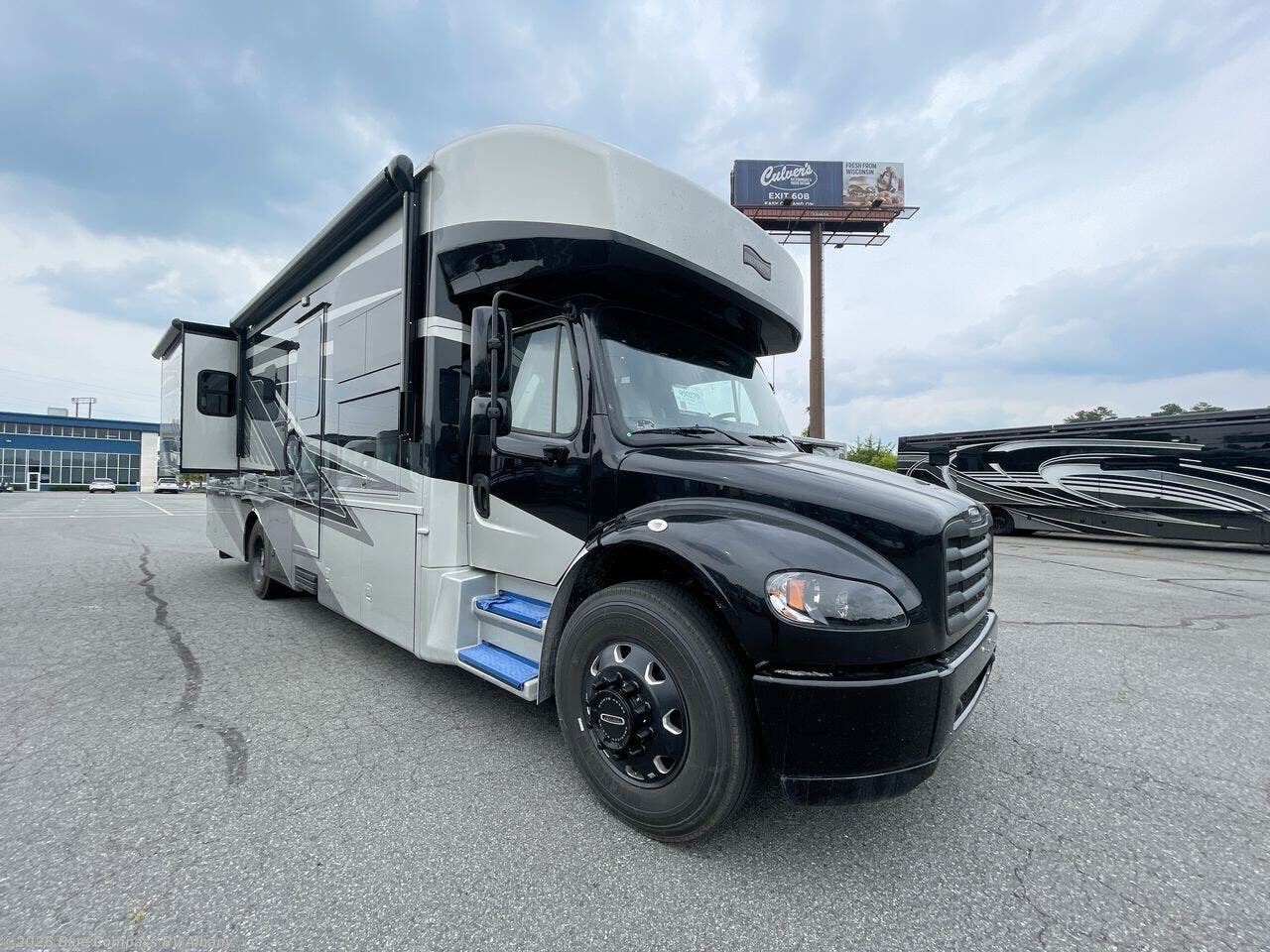 New 2027 Newmar Grand Star 3444 available in Latham, New York