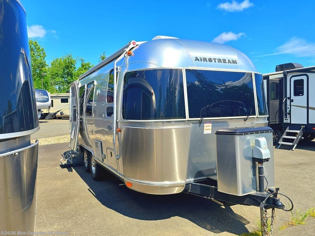 Used 2019 Airstream Flying Cloud 23FB available in Latham, New York