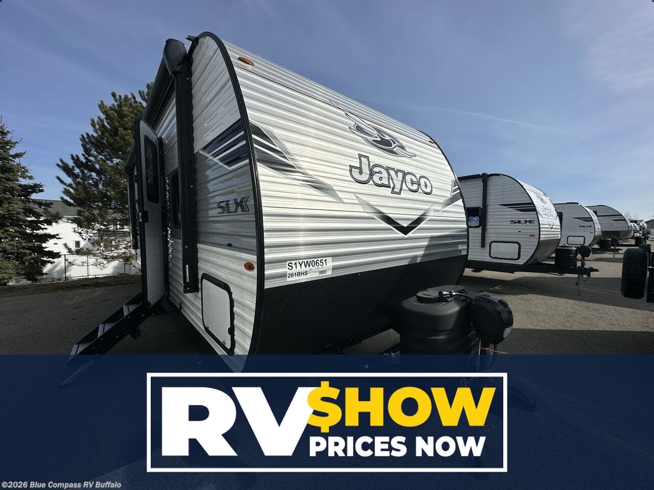 New 2025 Jayco Jay Flight SLX 261BHS available in West Seneca, New York