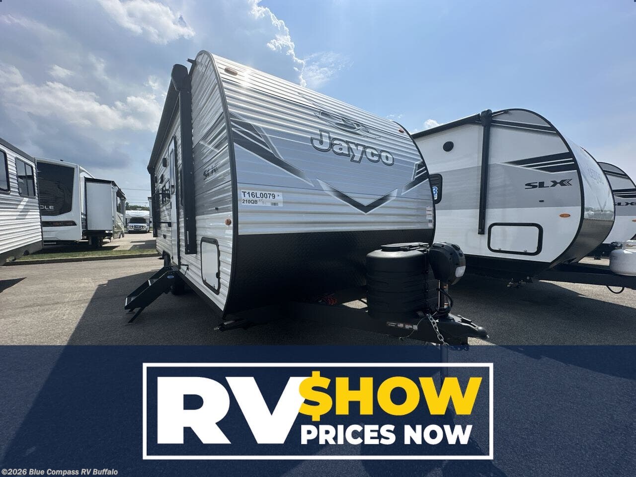 New 2025 Jayco Jay Flight SLX 210QB available in West Seneca, New York