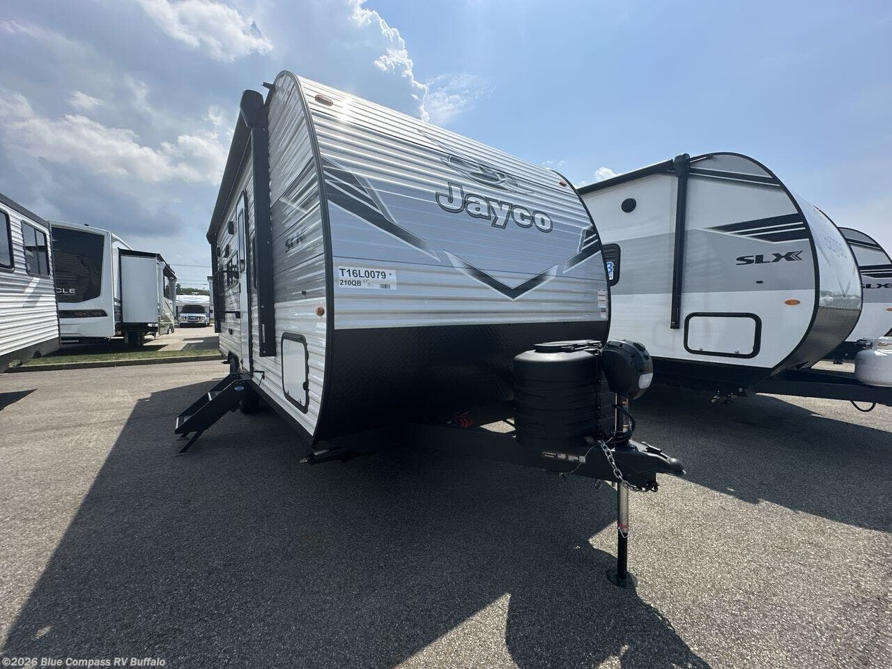 New 2025 Jayco Jay Flight SLX 210QB available in West Seneca, New York