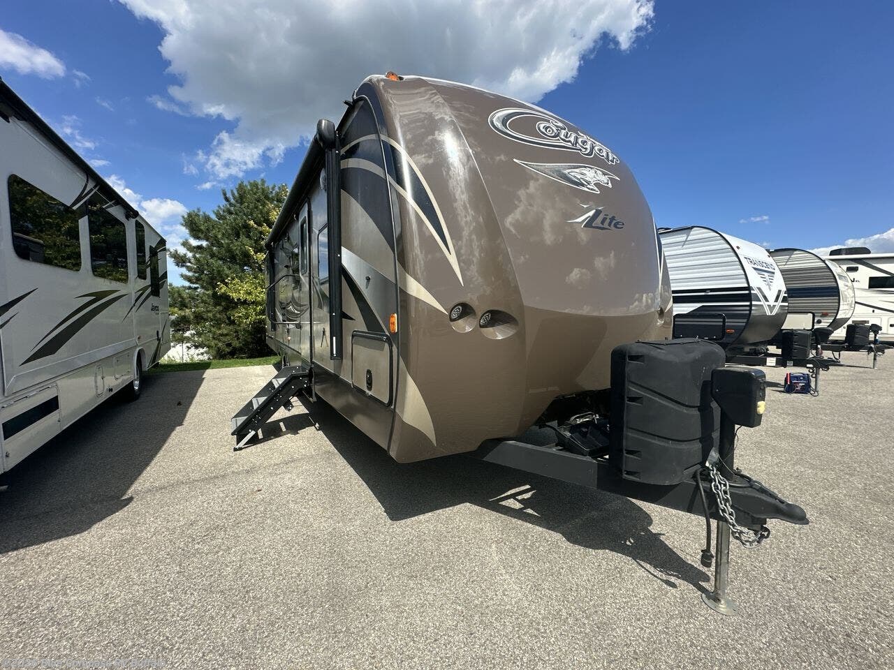Used 2015 Keystone Cougar X-Lite 29RBK available in West Seneca, New York