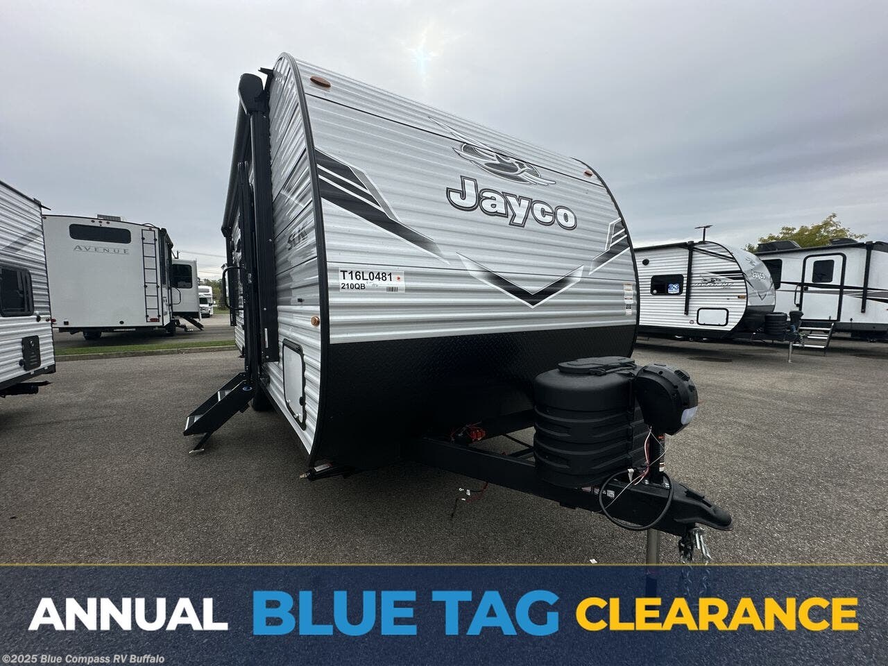 New 2026 Jayco Jay Flight SLX 210QB available in West Seneca, New York