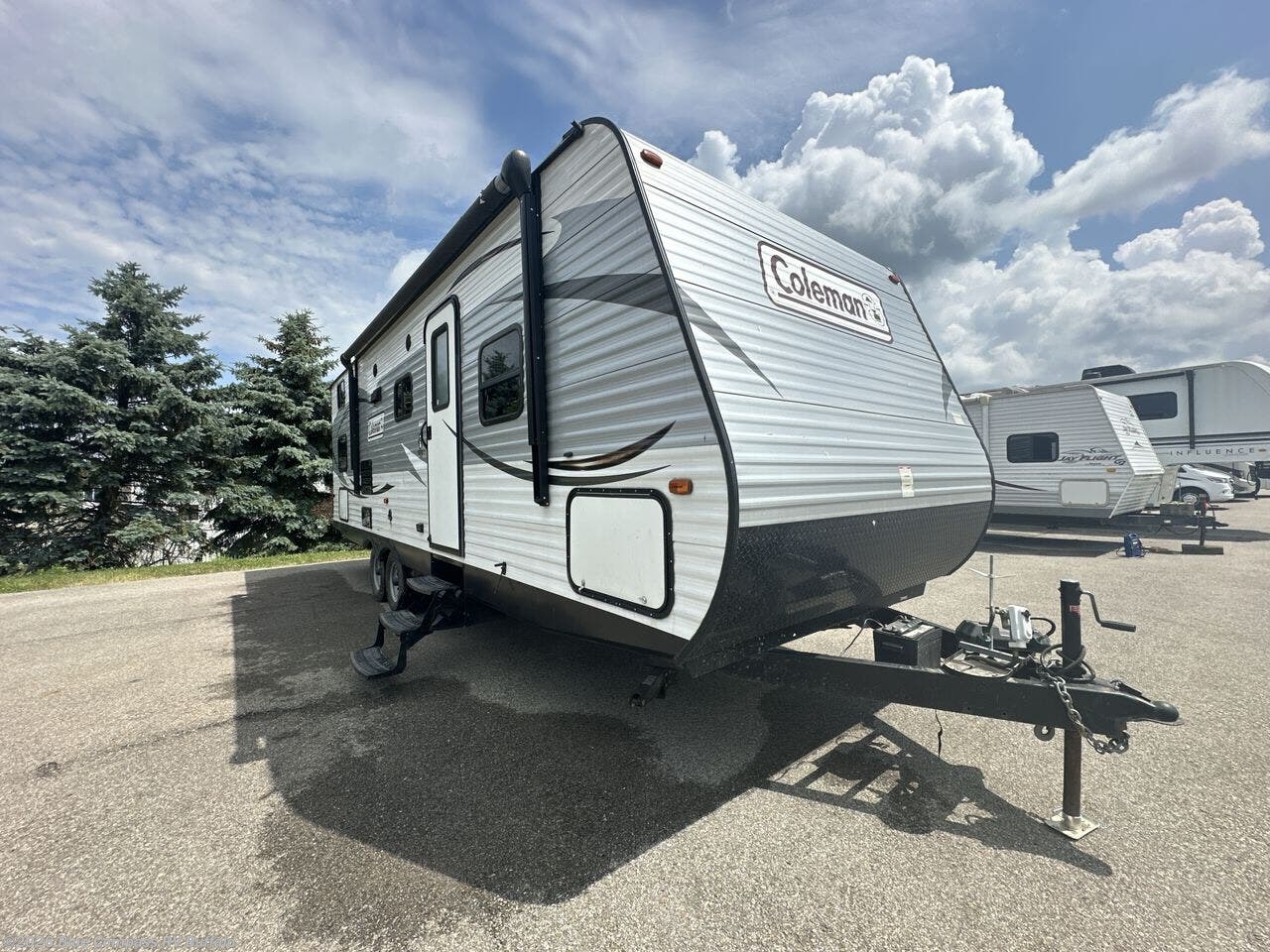 Used 2015 Coleman  Lantern Series 262BH available in West Seneca, New York