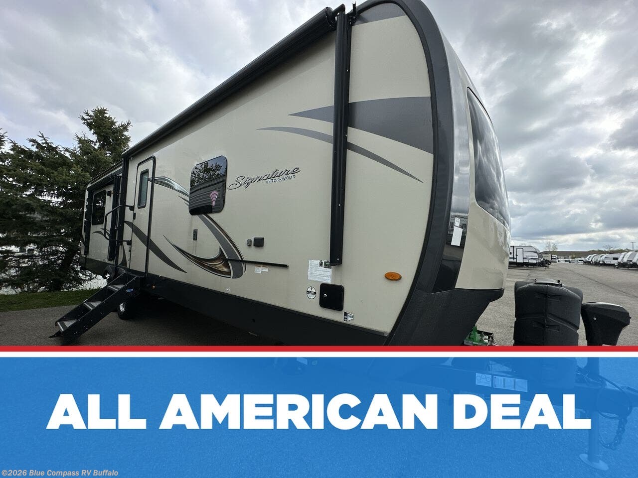 Used 2020 Forest River Rockwood Signature Ultra Lite 8329SB available in West Seneca, New York