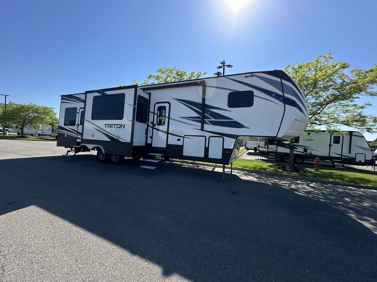Used 2018 Dutchmen Triton 3351 available in West Seneca, New York