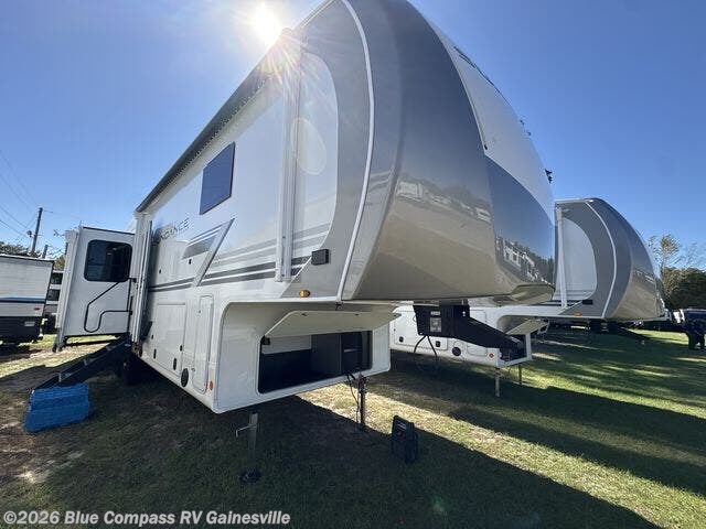 New 2026 Heartland Sundance 32RLBS available in Alachua, Florida