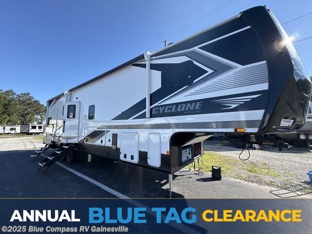 New 2026 Heartland Cyclone 3511 available in Alachua, Florida
