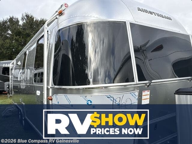 New 2026 Airstream Flying Cloud 27FB available in Alachua, Florida