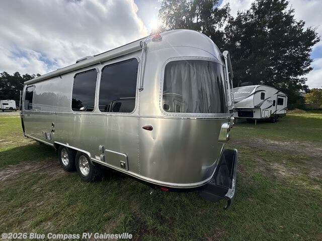 New 2026 Airstream Globetrotter 25FB available in Alachua, Florida