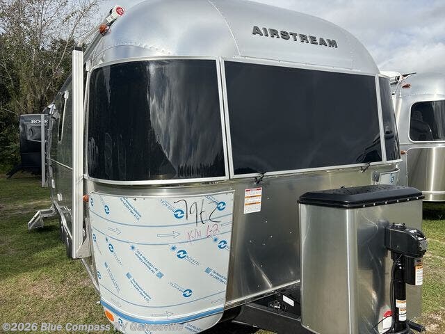 New 2026 Airstream Globetrotter 25FB available in Alachua, Florida