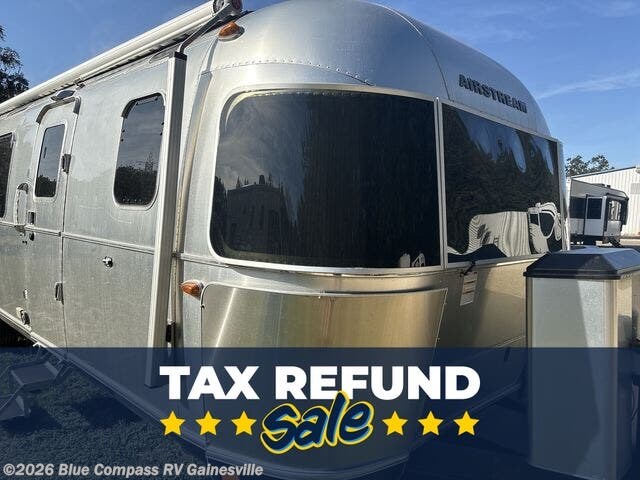 Used 2018 Airstream Classic 33FB available in Alachua, Florida
