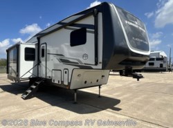 Used 2025 Forest River Flagstaff Classic 331RL available in Alachua, Florida