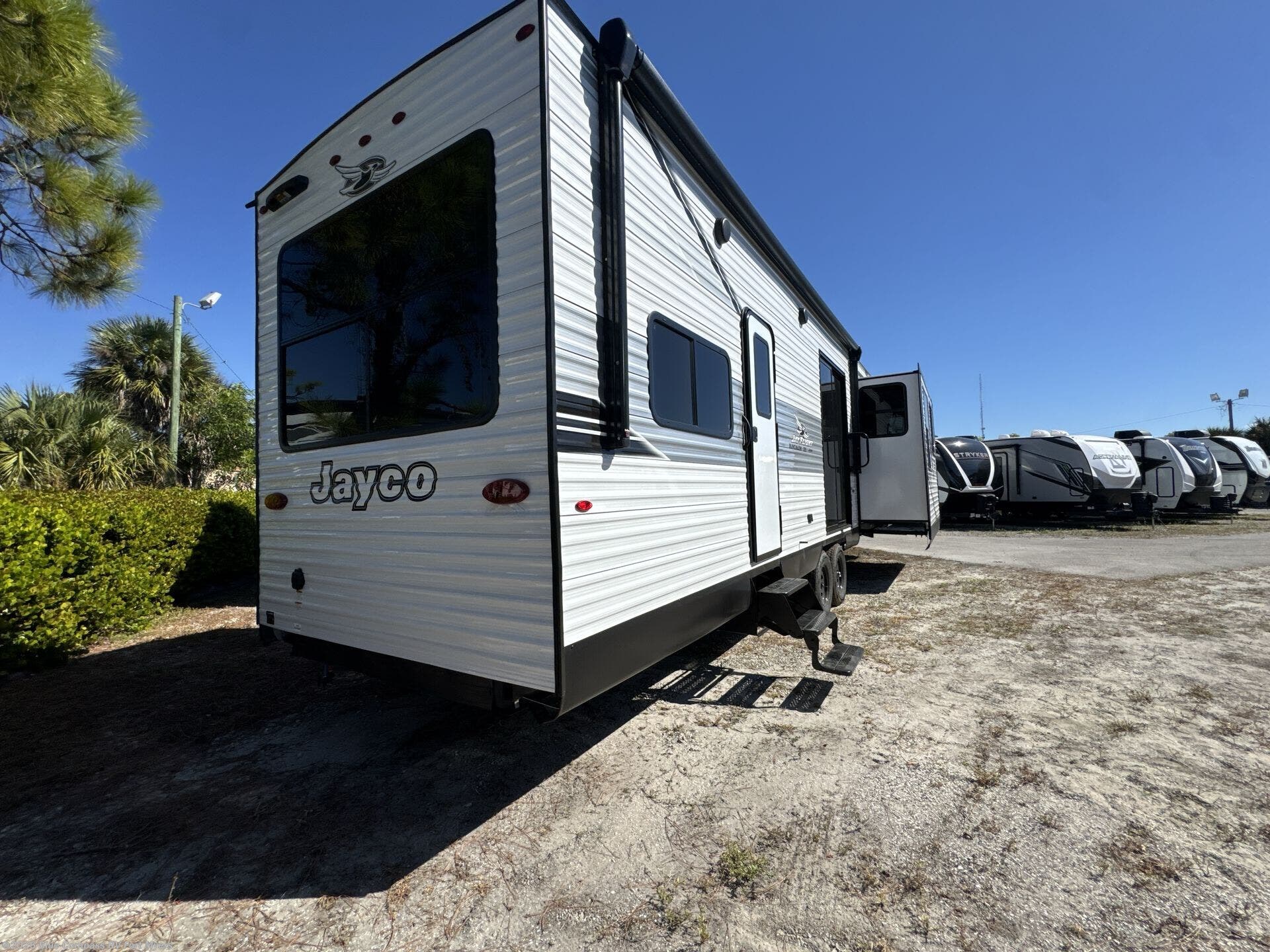 New 2026 Jayco Jay Flight Bungalow 401FLTS DS available in Fort Myers, Florida
