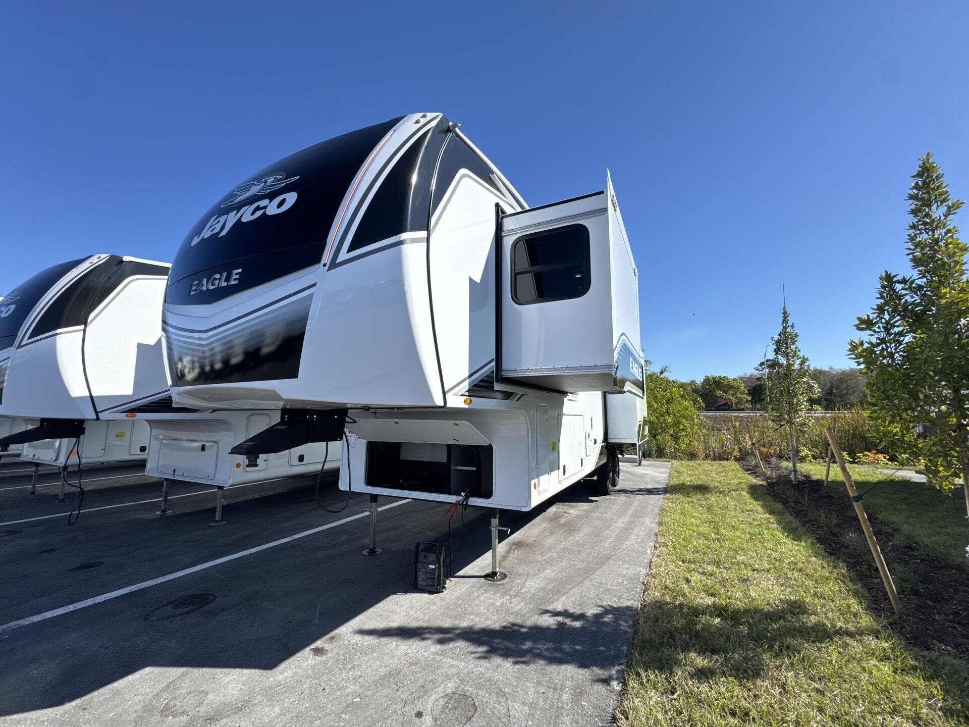 New 2026 Jayco Eagle 365UKTS available in Fort Myers, Florida