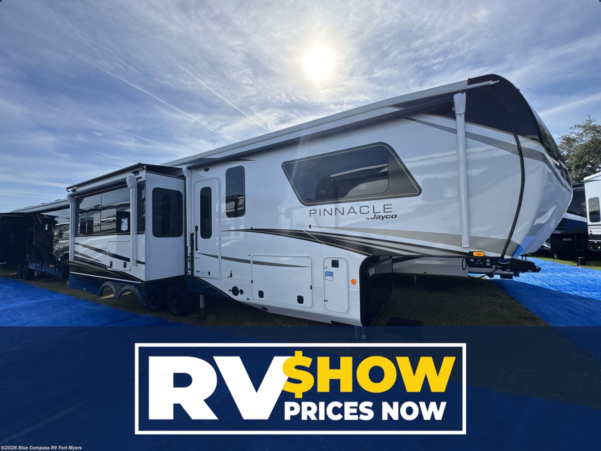 New 2026 Jayco Pinnacle 32RLTS available in Fort Myers, Florida