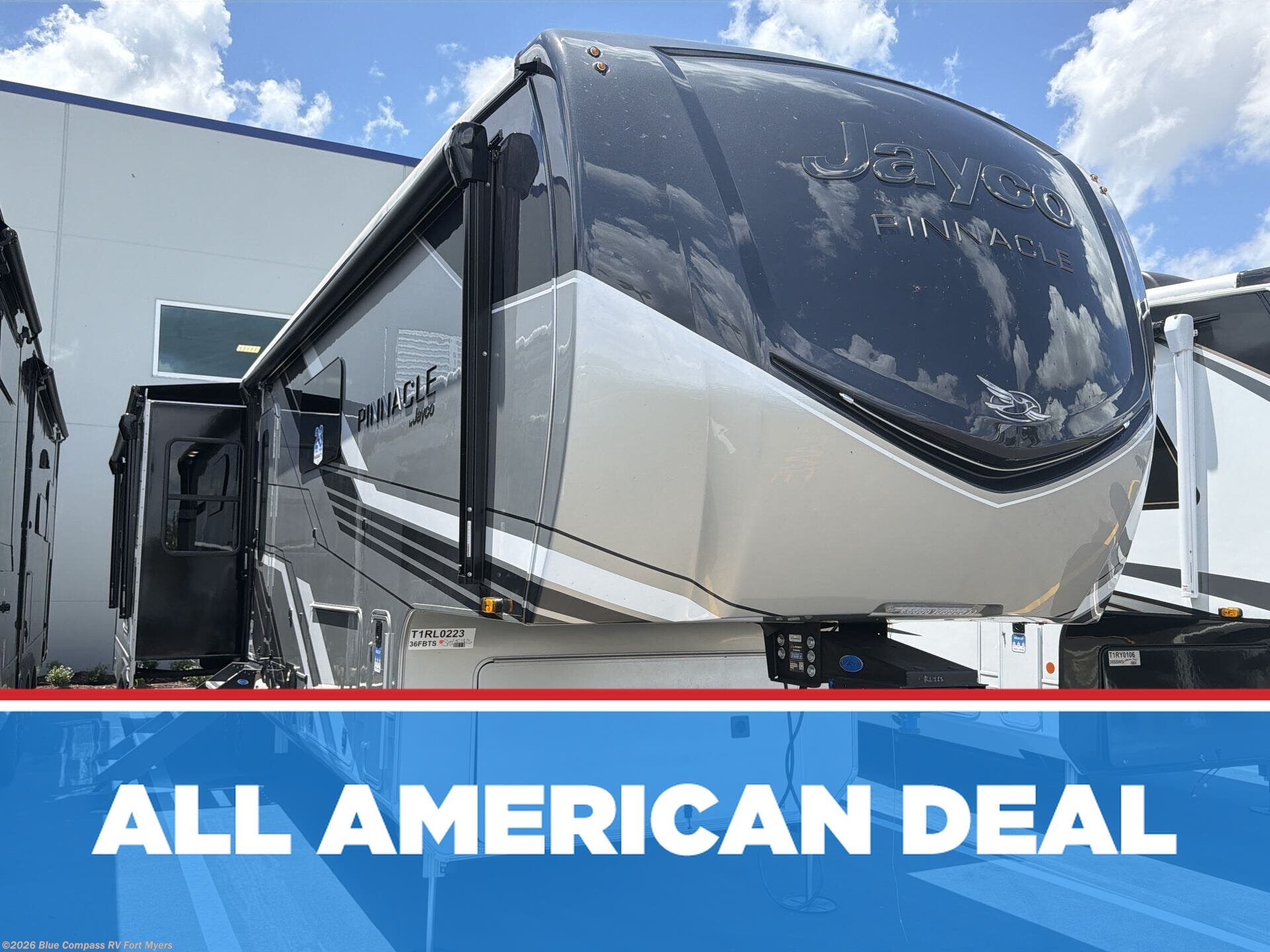 New 2026 Jayco Pinnacle 36FBTS available in Fort Myers, Florida