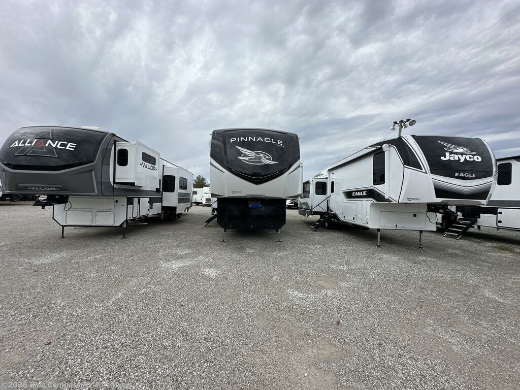 New 2026 Jayco Pinnacle 38FBRK available in Fort Myers, Florida