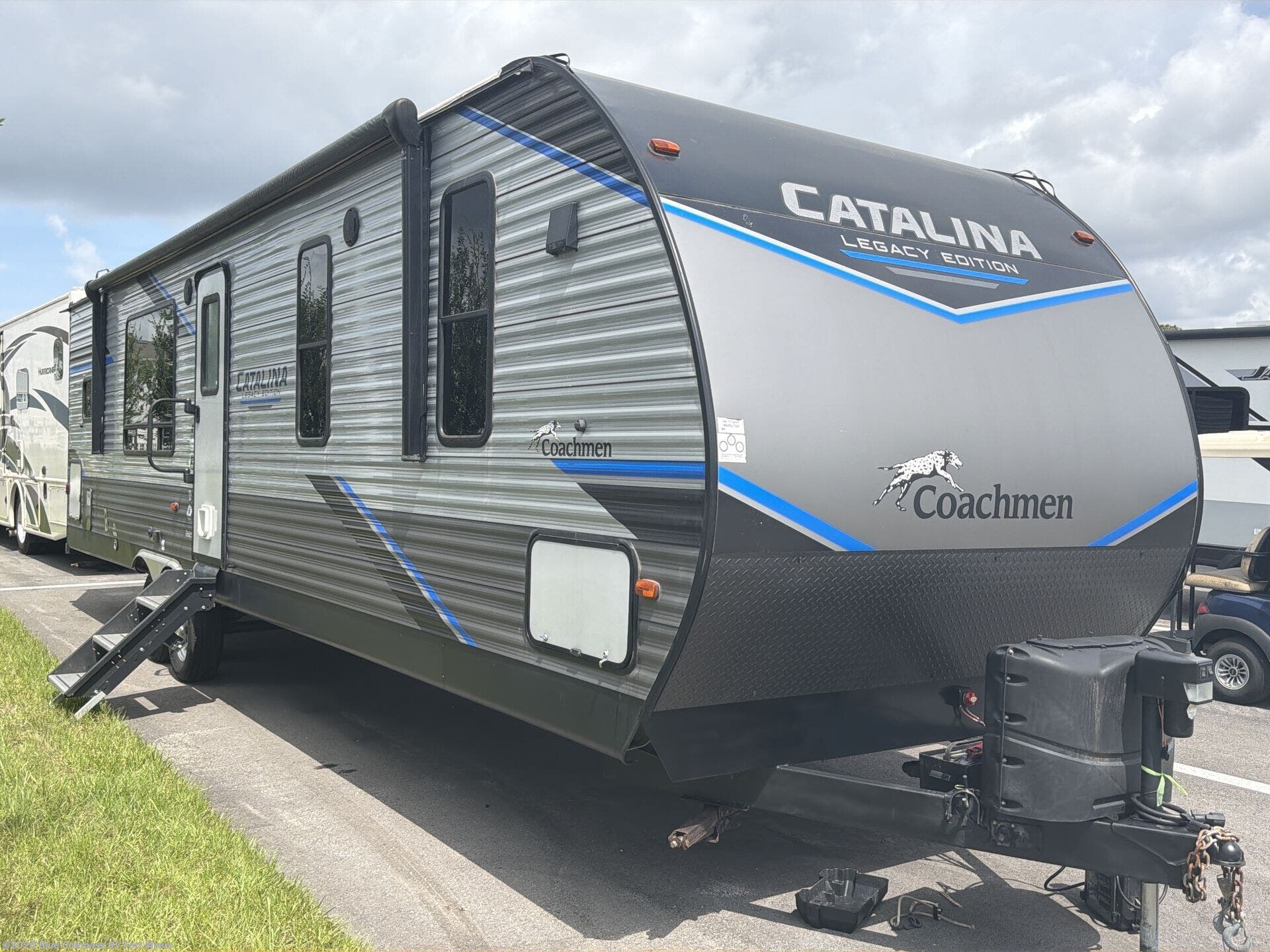 Used 2022 Coachmen Catalina Legacy 303RKDS available in Fort Myers, Florida