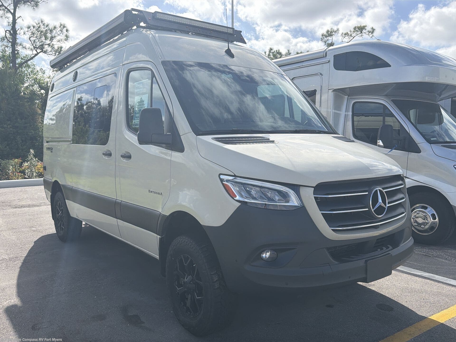 Used 2023  Entegra Coach Launch 19Y by Entegra Coach from Blue Compass RV Fort Myers in Fort Myers, FL