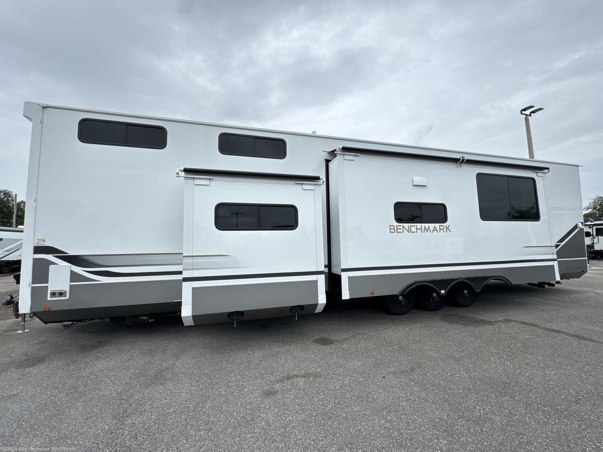 New 2026 Alliance RV Benchmark 44LFT available in Casselberry, Florida