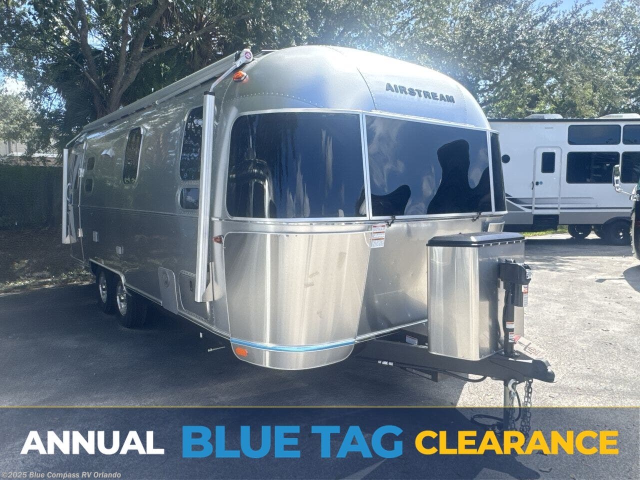 New 2026 Airstream Globetrotter 25FB available in Casselberry, Florida