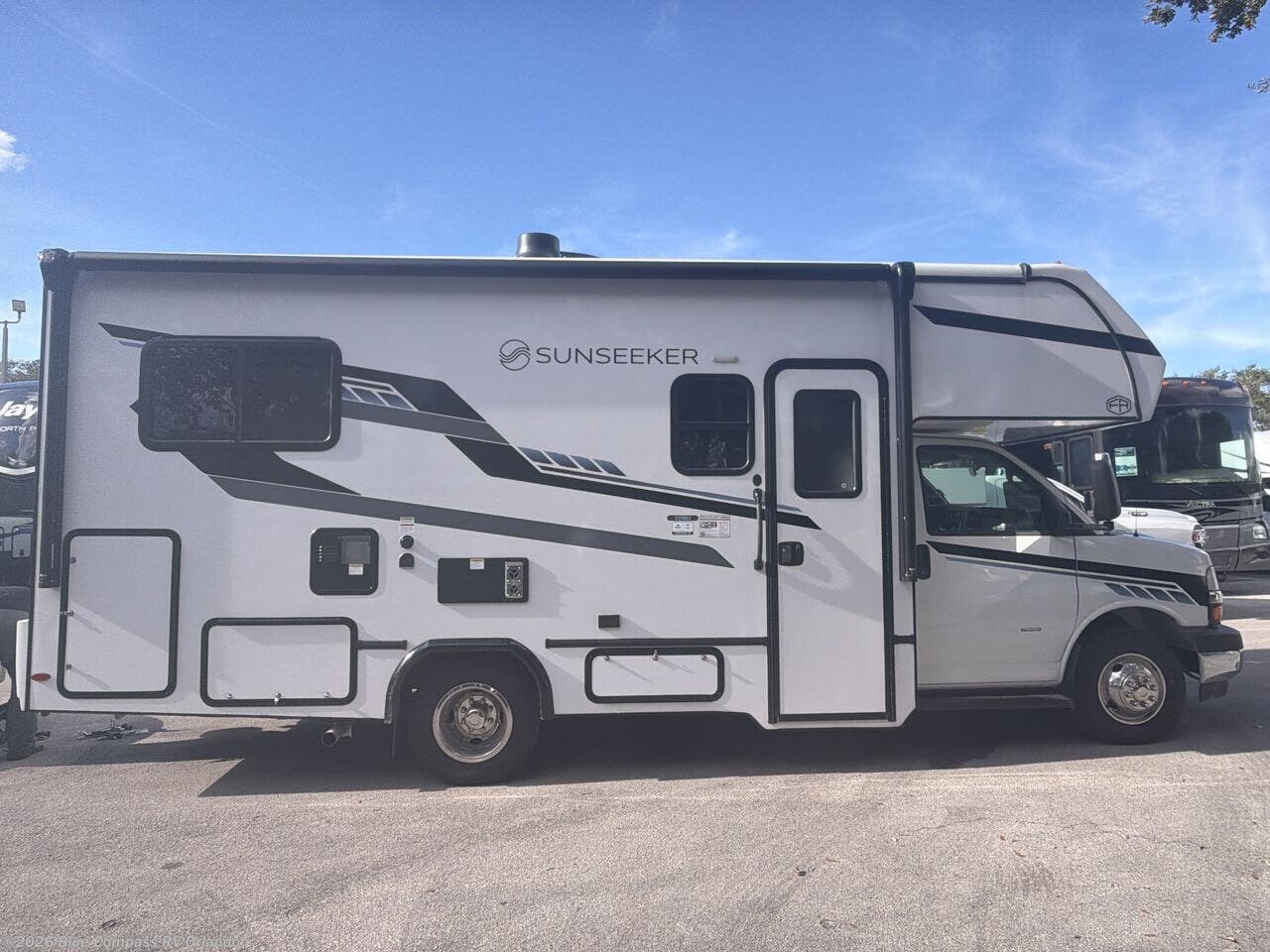 New 2026 Alliance RV Avenue 32RLS available in Casselberry, Florida