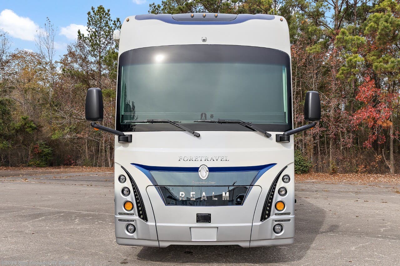New 2026 Foretravel Realm FS605 LVB with Spa available in Casselberry, Florida