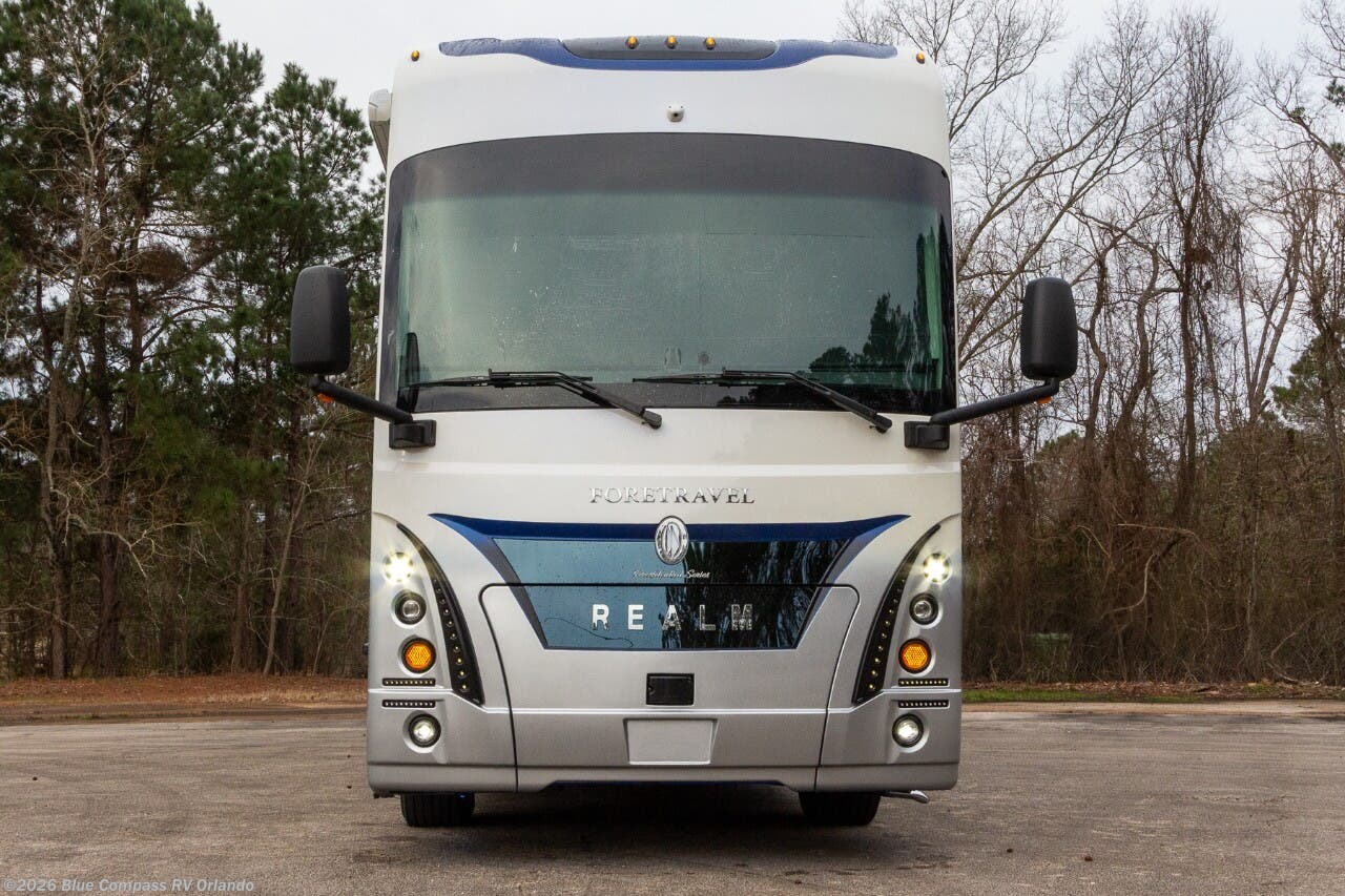New 2027 Foretravel Realm FS605 LVB available in Casselberry, Florida