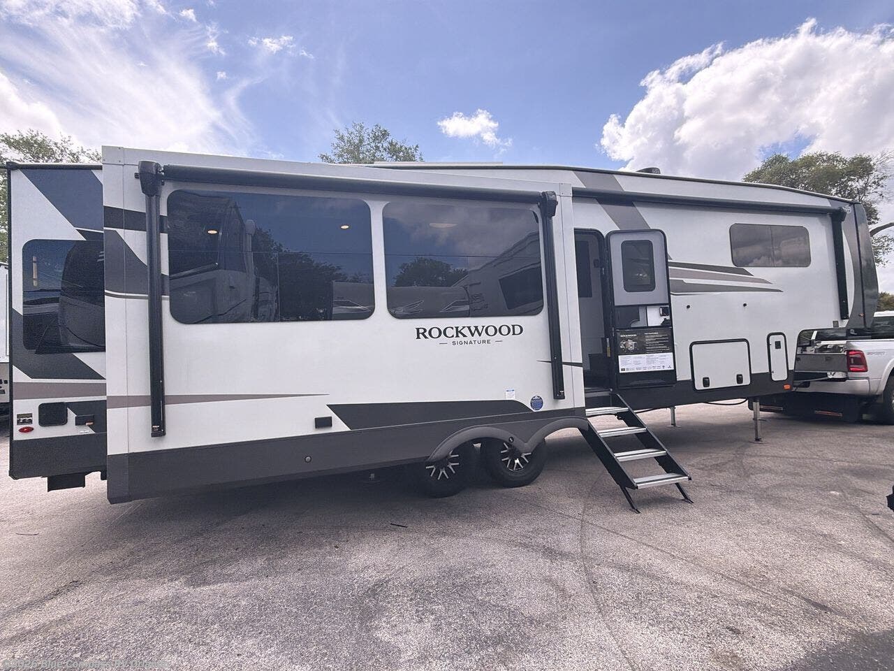 New 2026 Forest River Rockwood Signature R361RLS available in Casselberry, Florida
