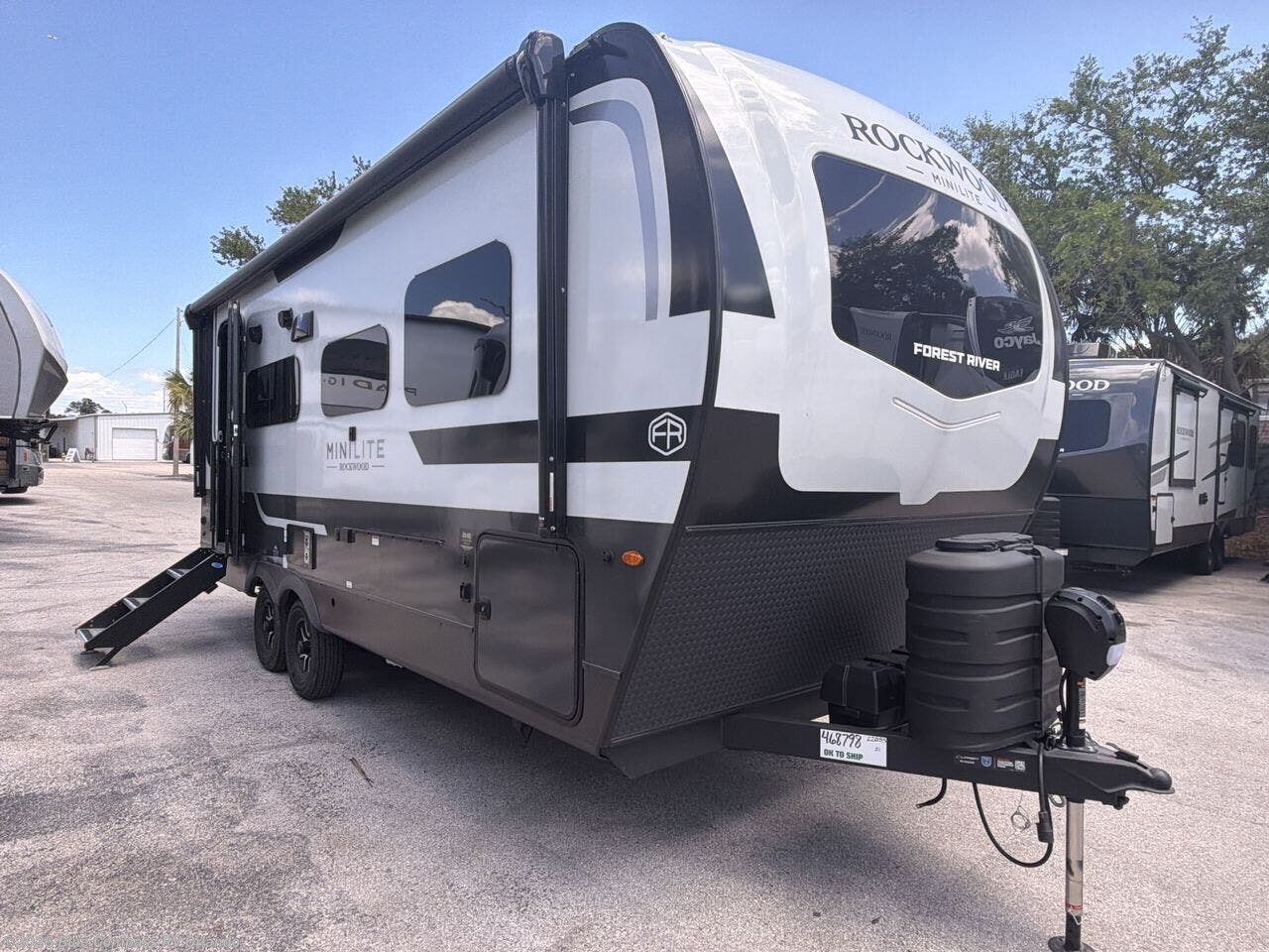 New 2026 Forest River Rockwood Mini Lite 2205S available in Casselberry, Florida