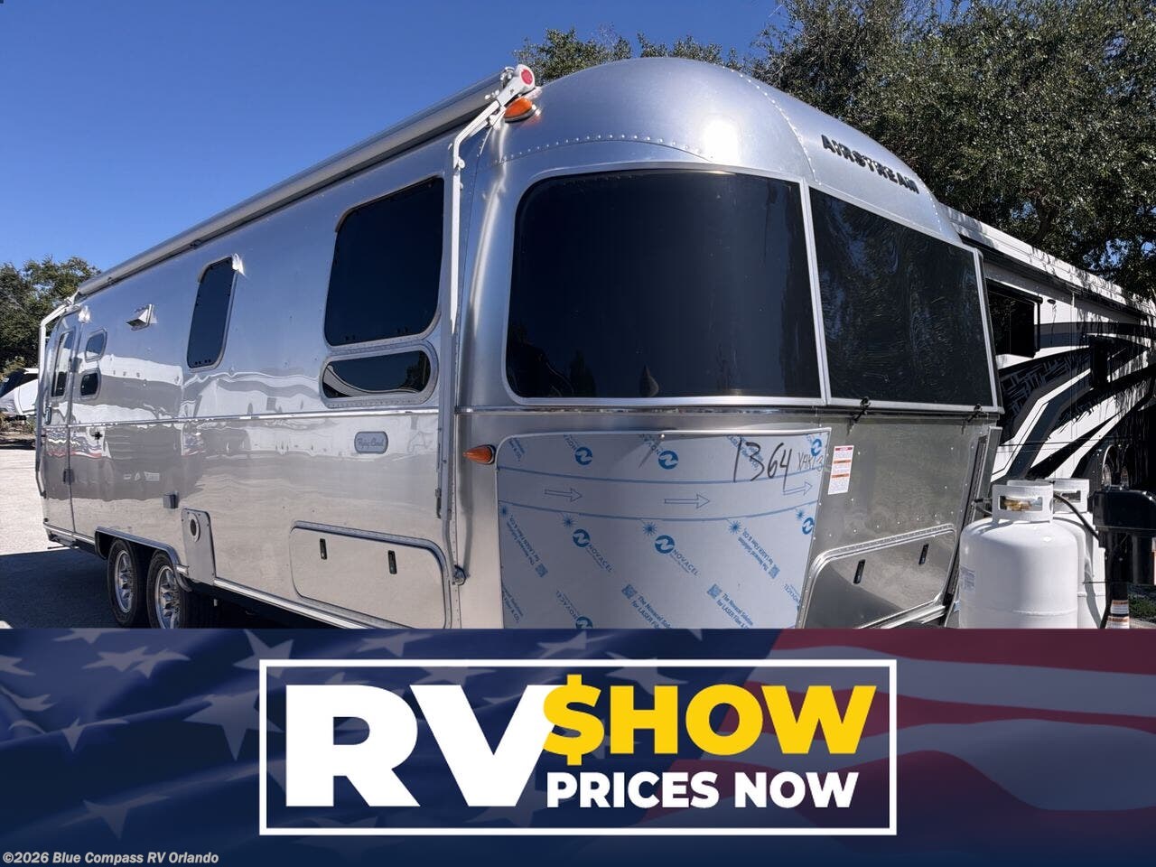 New 2027 Airstream Flying Cloud 27FB Twin available in Casselberry, Florida