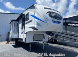 Used 2019 Cherokee  Cherokee Arctic Wolf 305ml Artic Wolf available in St. Augustine, Florida